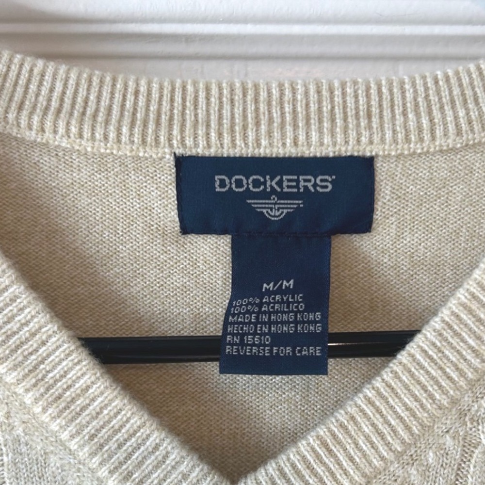 DOCKERS Mens V Neck Cable Knit Sweater Vest M‎ Beige Acrylic Sleeveless - Picture 2 of 5